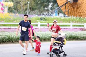 BIB: 
                            <button type="button" onclick="openModal(27856249)" class="btn btn-primary btn-sm float-right btn-popup" data-toggle="modal" data-target=".modal-high-quality">
                        <i class="fas fa-shopping-cart"></i> Add to Cart
                    </button>
                                            <button type="button" onclick="isThisMe(27856249, true)" class="btn btn-success btn-sm float-right btn-popup btn-isme hidden" data-toggle="tooltip" data-placement="bottom" title="นี่คือรูปของคุณใช่ไหม คลิกที่นี่เพื่อเอาเข้าอัลบั้ม">
                        <i class="fas fa-plus"></i> Add to album
                    </button>
                    <button type="button" onclick="isThisMe(27856249, false)" class="btn btn-warning btn-sm float-right btn-popup btn-isnotme hidden">
                        <i class="fas fa-ban"></i> Remove from album
                    </button>